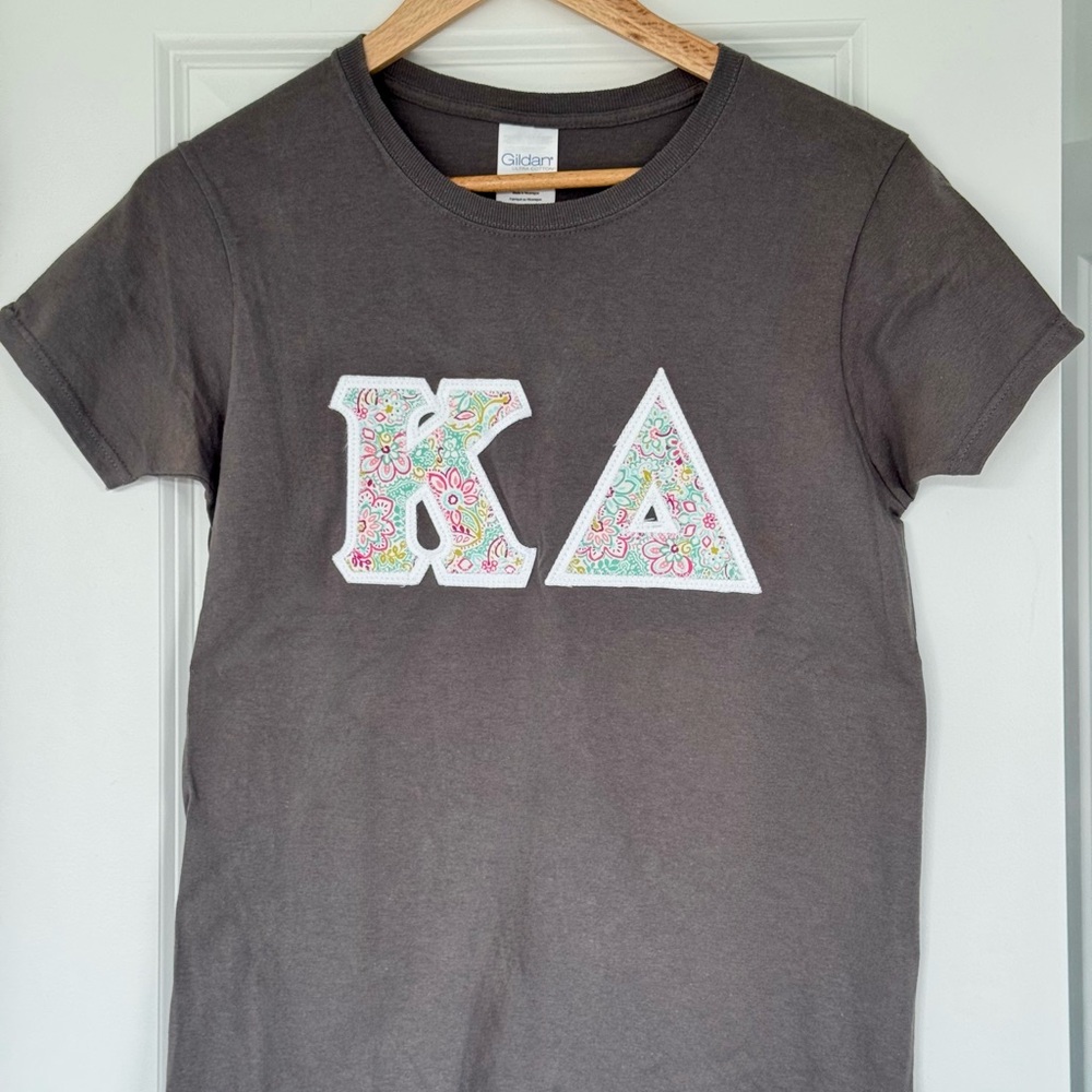 Kappa Delta Gildan Charcoal T-Shirt with Floral Greek Letters